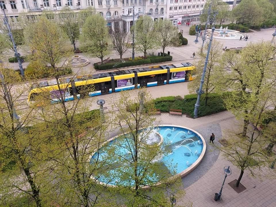 Alföldi Palace Apartman Debreţin Exterior foto