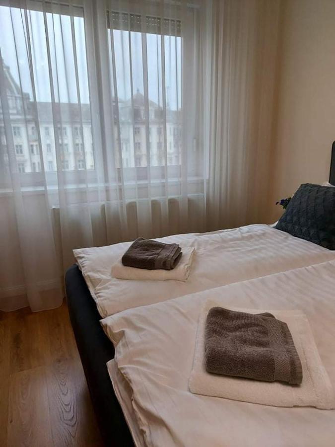 Alföldi Palace Apartman Debreţin Exterior foto