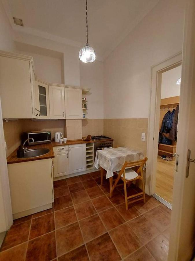 Alföldi Palace Apartman Debreţin Exterior foto