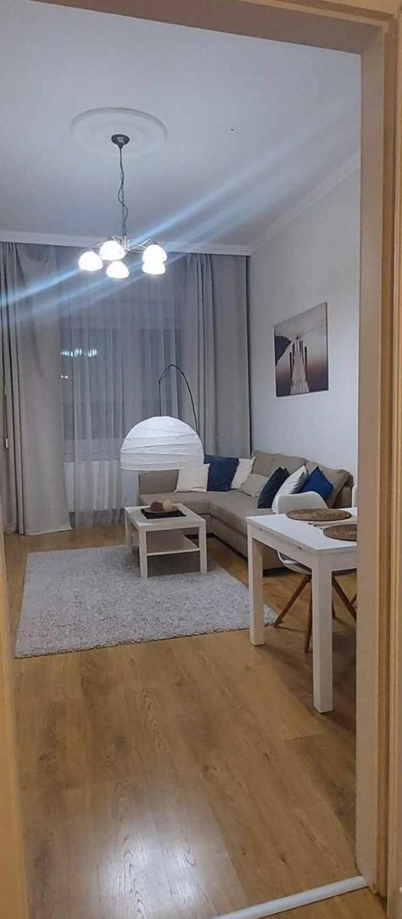 Alföldi Palace Apartman Debreţin Exterior foto