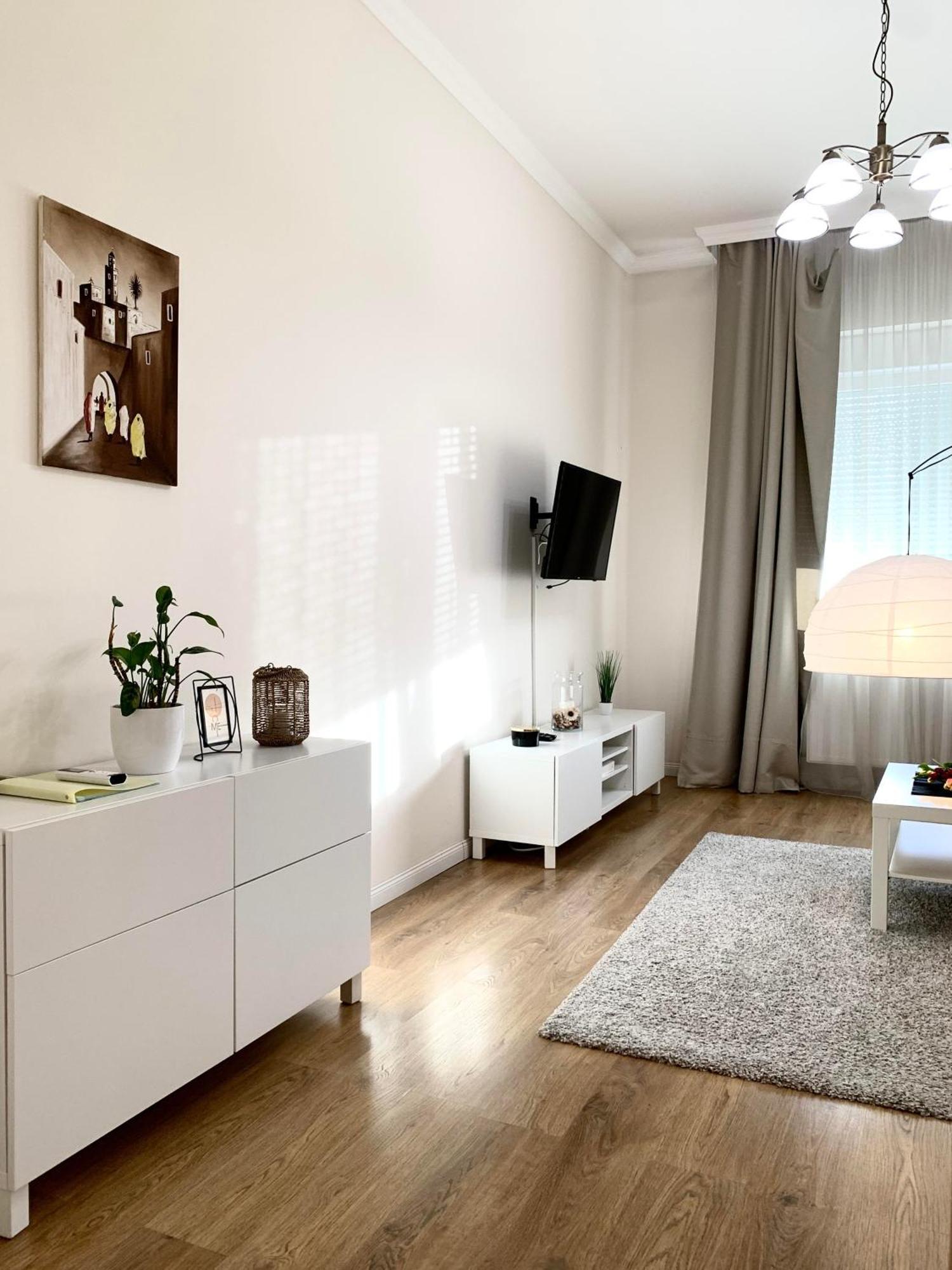 Alföldi Palace Apartman Debreţin Exterior foto